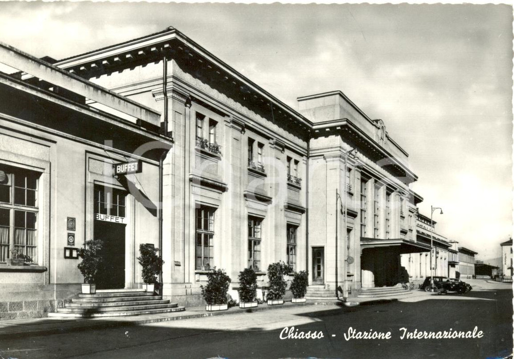 Cartolina originale da collezione 1954 CHIASSO Veduta esterna della STAZIONE INTERNAZIONALE Cartolina FG VG 1
