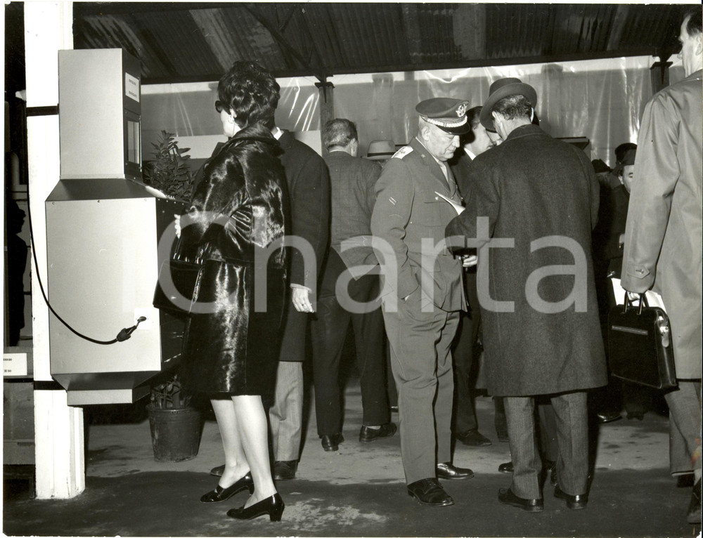 Fotografia d epoca originale 1969 BRUGHERIO MB IV Congresso SHUNT ITALIANA spa Visita agli impianti Foto 1
