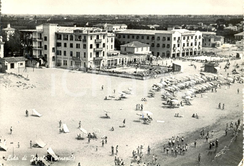 Cartolina originale da collezione 1952 LIDO DI JESOLO VE Veduta panoramica stabilimenti Cartolina animata FG VG 1