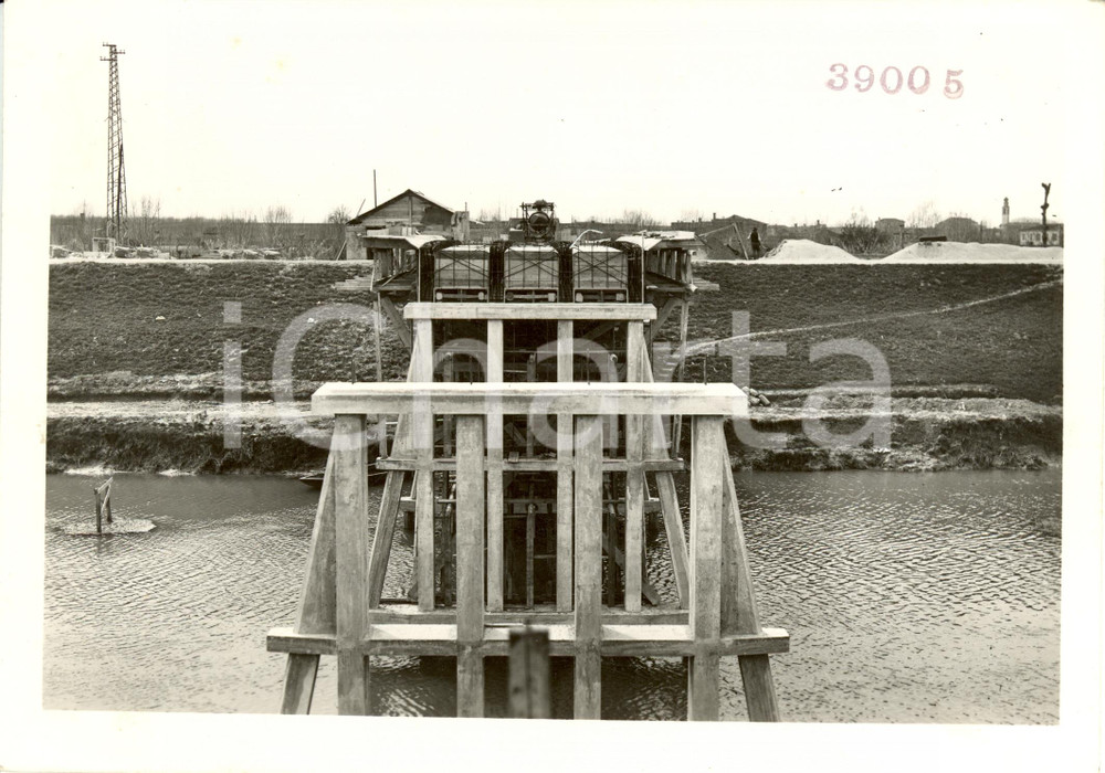 Fotografia d epoca originale 1939 ANGUILLARA VENETA PD Costruzione PONTE STURARO su fiume GORZONE Foto 1