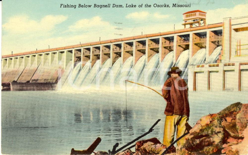 Cartolina originale da collezione 1951 BRANSON, MISSOURI USA A pesca sotto il BAGNELL Dam OZARKS Cartolina FP VG 1