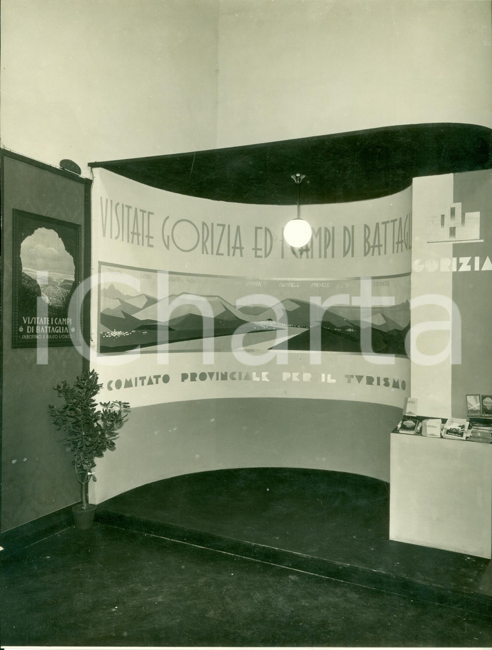 Fotografia d epoca originale 1935 ca MILANO FIERA Visitate GORIZIA campi battaglia ISONZO Padiglione turismo 1