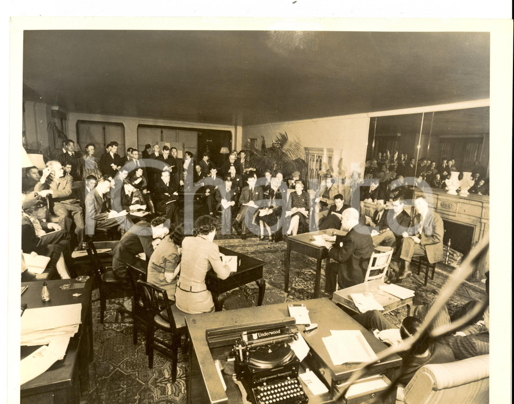 Fotografia d epoca originale 1950 ca USA Conferenza stampa di un politico americano Foto 20x25 cm 1