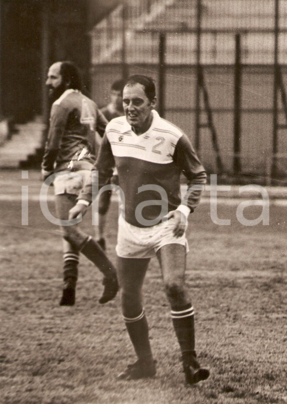 Fotografia d epoca originale 1985 ca NAPOLI Sostituto procuratore Lucio DI PIETRO gioca a calcio Fotografia 1