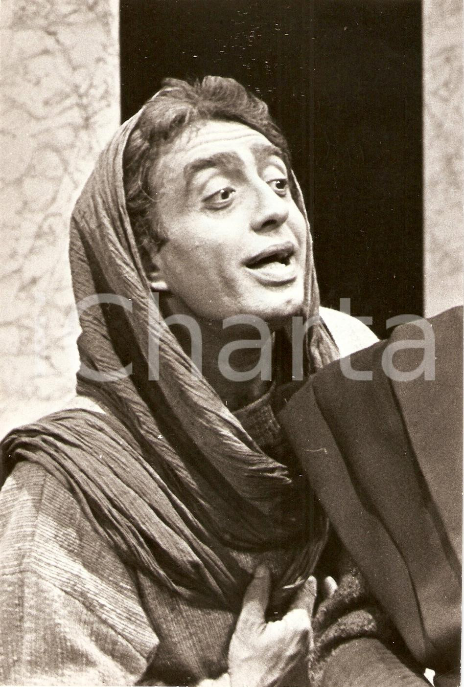 Fotografia d epoca originale 1980 ca TEATRO Peppe BARRA durante spettacolo Ritratto Fotografia 1
