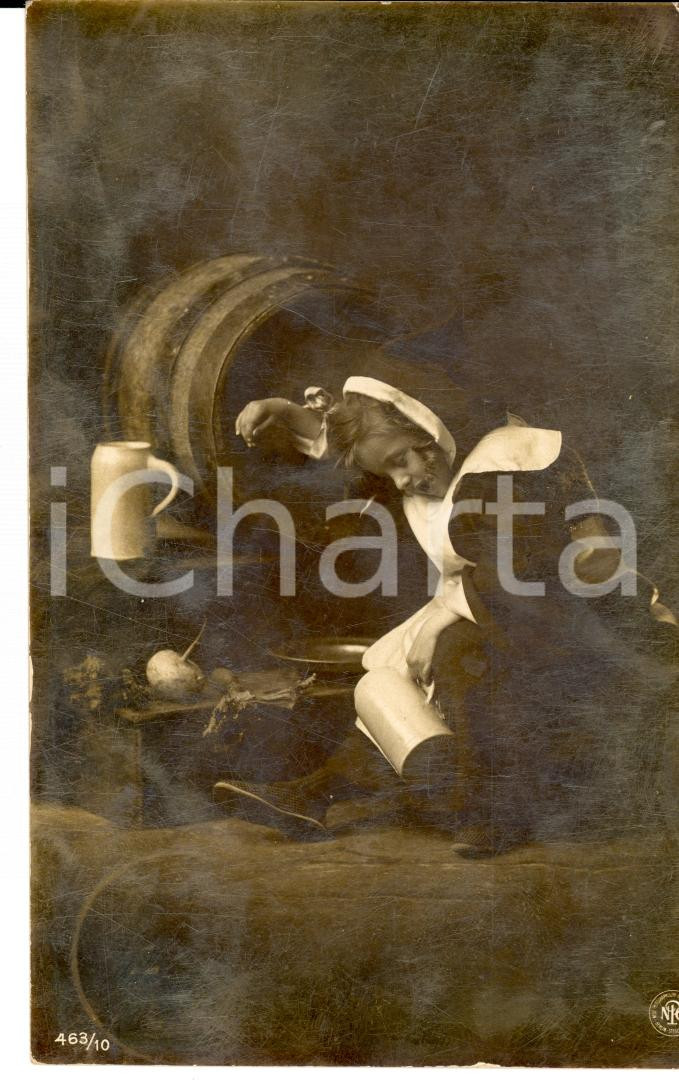 Cartolina originale da collezione 1910 ca Piccola bevitrice si addormenta ubriaca Cartolina VINTAGE FP VG 1