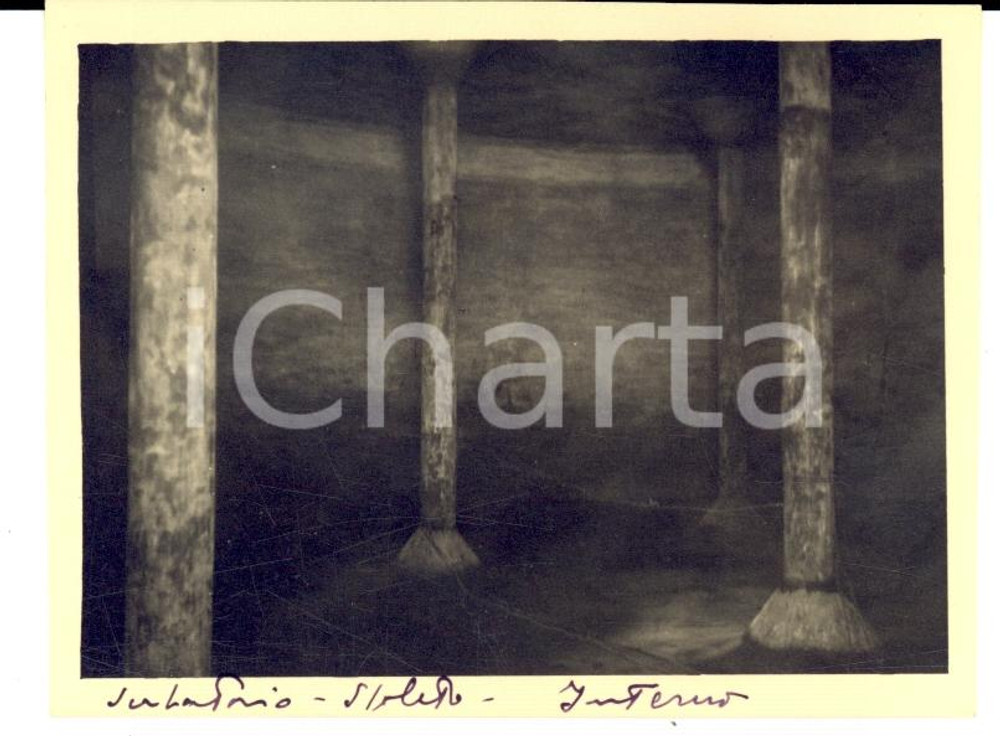 Fotografia d epoca originale 1951 SPOLETO PG Cementerie TERNI Interno di serbatoio Foto 9 x 7 cm 1