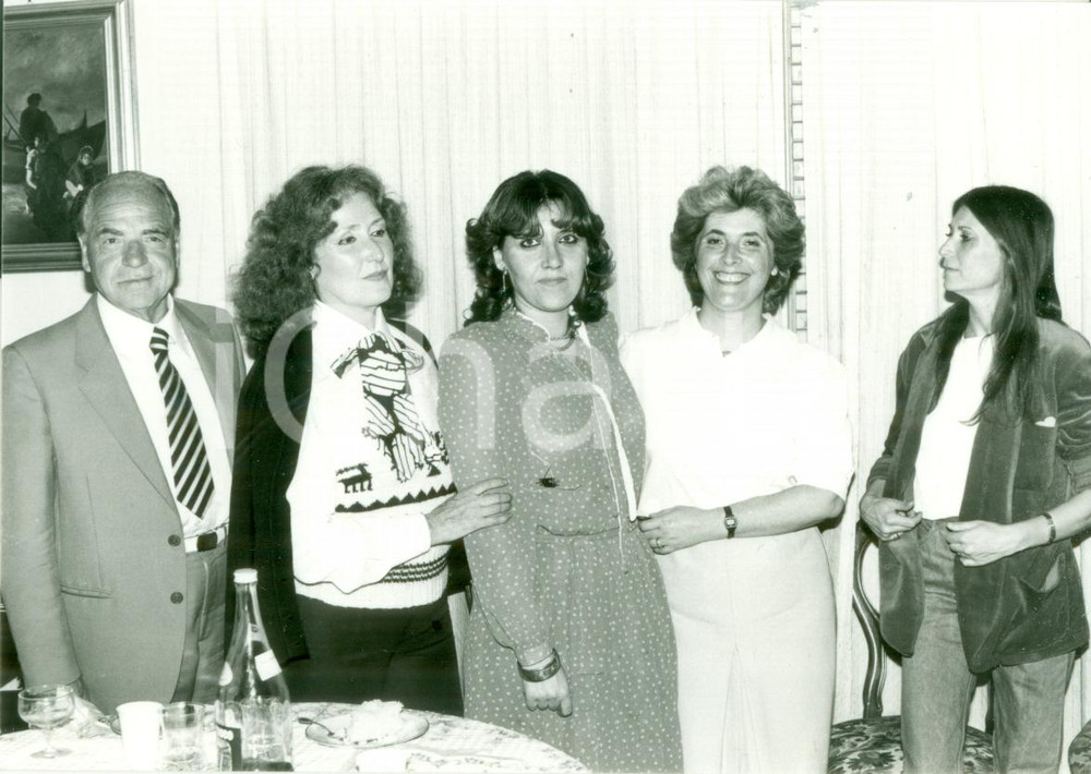 Fotografia d epoca originale 1982 COSENZA Ammiraglio Agostino BERTI con la famiglia Ritratto fotografia 1