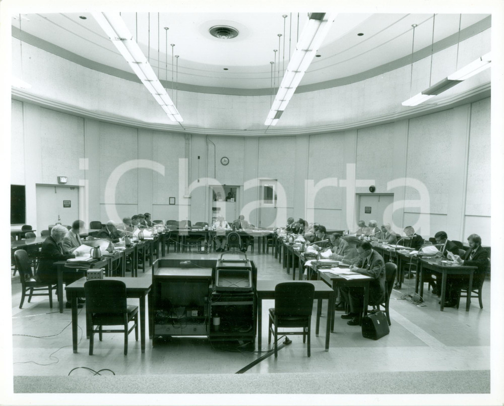 Fotografia d epoca originale 1980 FLORIDA ? USA U.S. NAVY Ammiraglio Agostino BERTI a un meeting di ufficiali 1