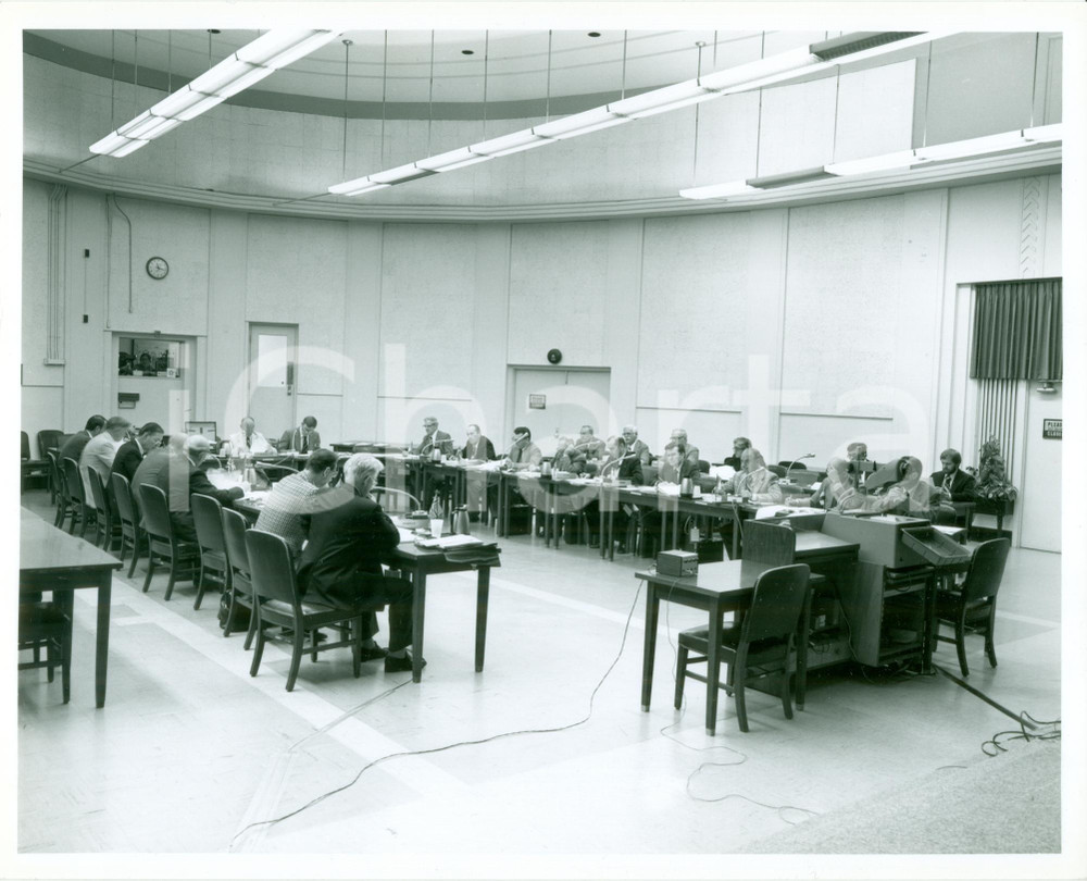 Fotografia d epoca originale 1980 FLORIDA ? USA U.S. NAVY Ammiraglio Agostino BERTI a meeting di ufficiali 1