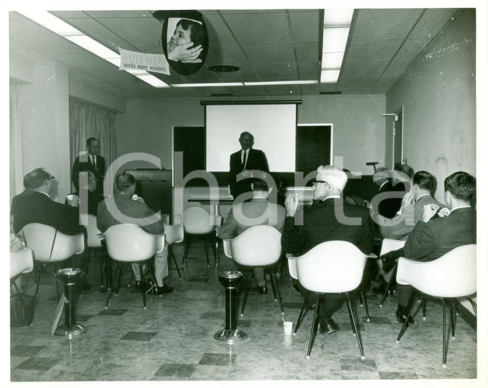 Fotografia d epoca originale 1965 PENSACOLA FLORIDA U.S. NAVY Ufficiali stranieri meeting al GOPHER CLUB Foto 1