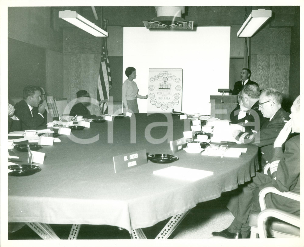 Fotografia d epoca originale 1965 PENSACOLA FLORIDA US NAVY Ufficiali stranieri a corso gestione rifornimenti 1