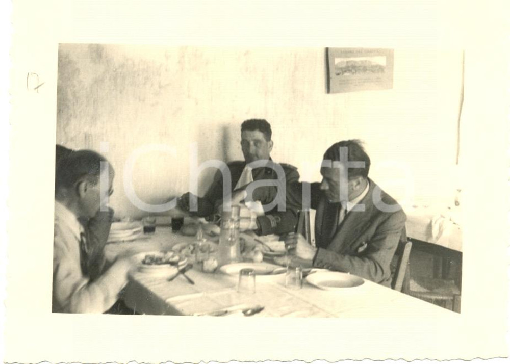 Fotografia d epoca originale 1936 BASSANO DEL GRAPPA Raduno 31° Reggimento Artiglieria Ufficiali a pranzo 1