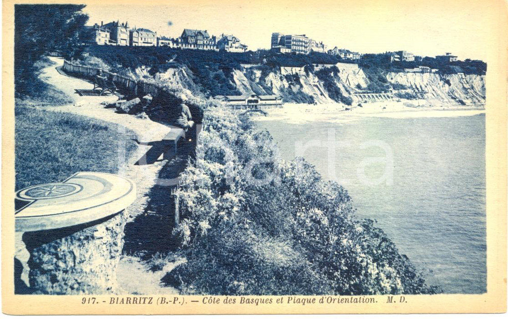 Cartolina originale da collezione 1930 ca BIARRITZ F Veduta COTE DES BASQUES con piastra d orientamento FP NV 1