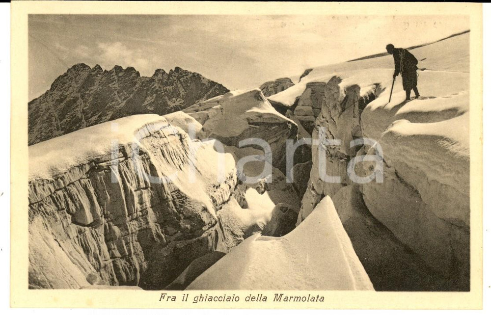 Cartolina originale da collezione 1930 ca MARMOLADA Alpinista sul ghiacciaio Cartolina foto GHEDINA FP NV 1