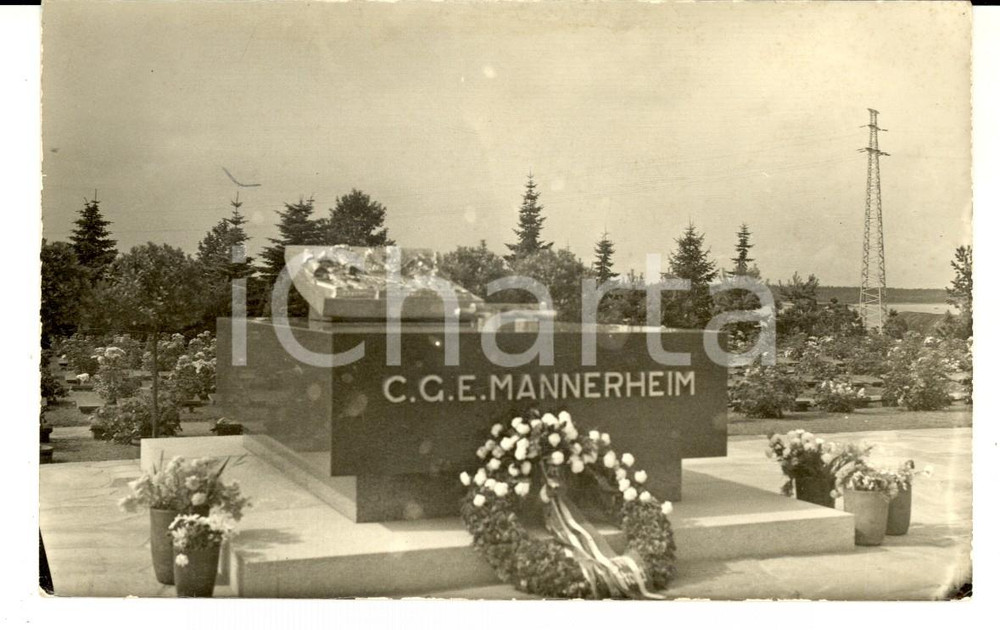 Cartolina originale da collezione 1950 ca HELSINKI Cimitero Monumentale  Tomba di Carl MANNERHEIM Foto cartolina 1