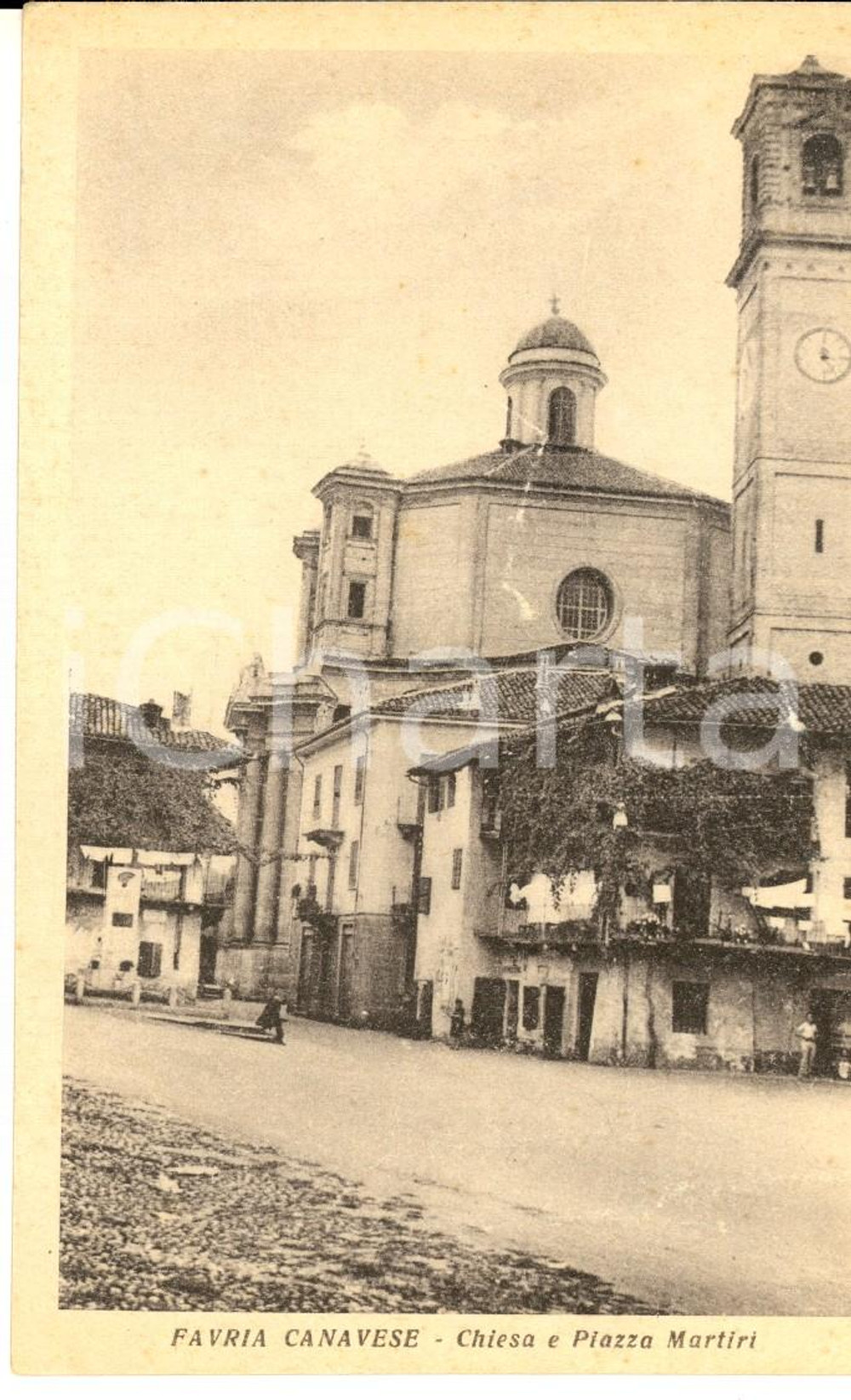 Cartolina originale da collezione 1930 ca FAVRIA TO Chiesa e piazza MARTIRI Cartolina postale FP NV 1