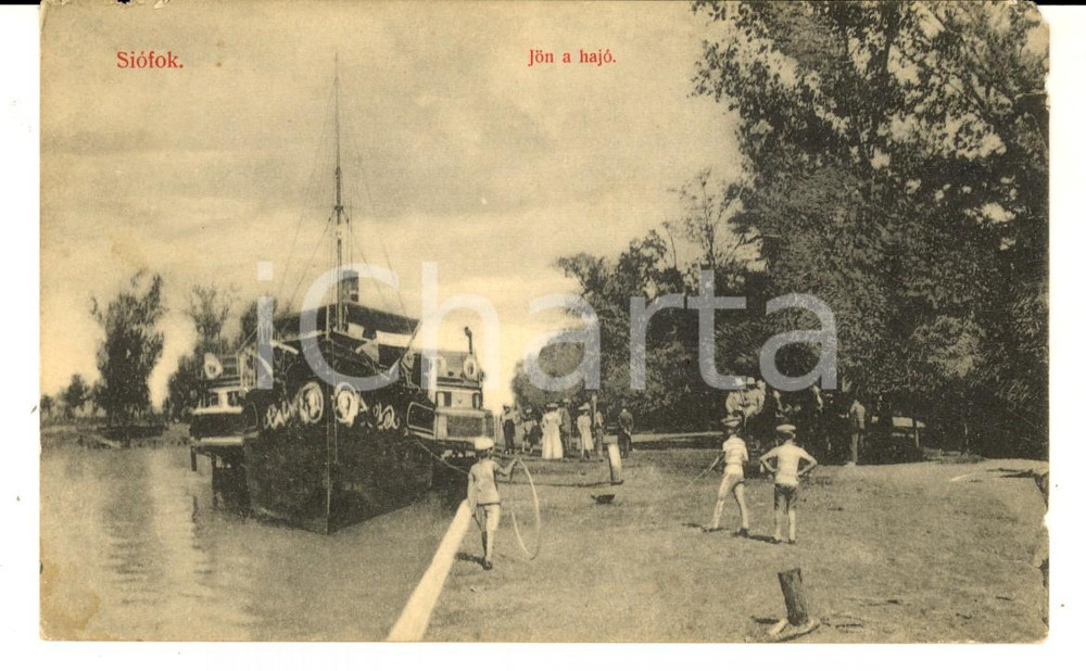 Cartolina originale da collezione 1910 ca SIOFOK UNGHERIA Bambini attendono una barca Cartolina FP NV 1