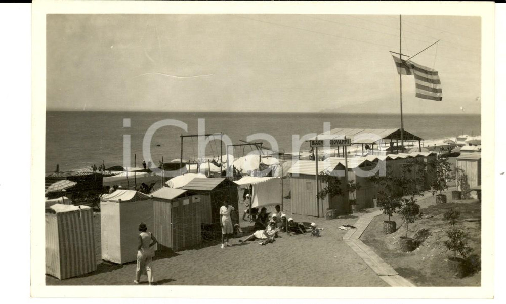 Cartolina originale da collezione 1950 ca CAVI DI LAVAGNA GE Veduta dei BAGNI GIOVANNI Cartolina ANIMATA FP NV 1