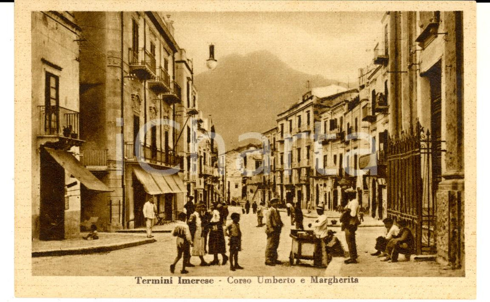 Cartolina originale da collezione 1930 ca TERMINI IMERESE PA Veduta di corso UMBERTO e MARGHERITA ANIMATA FP NV 1