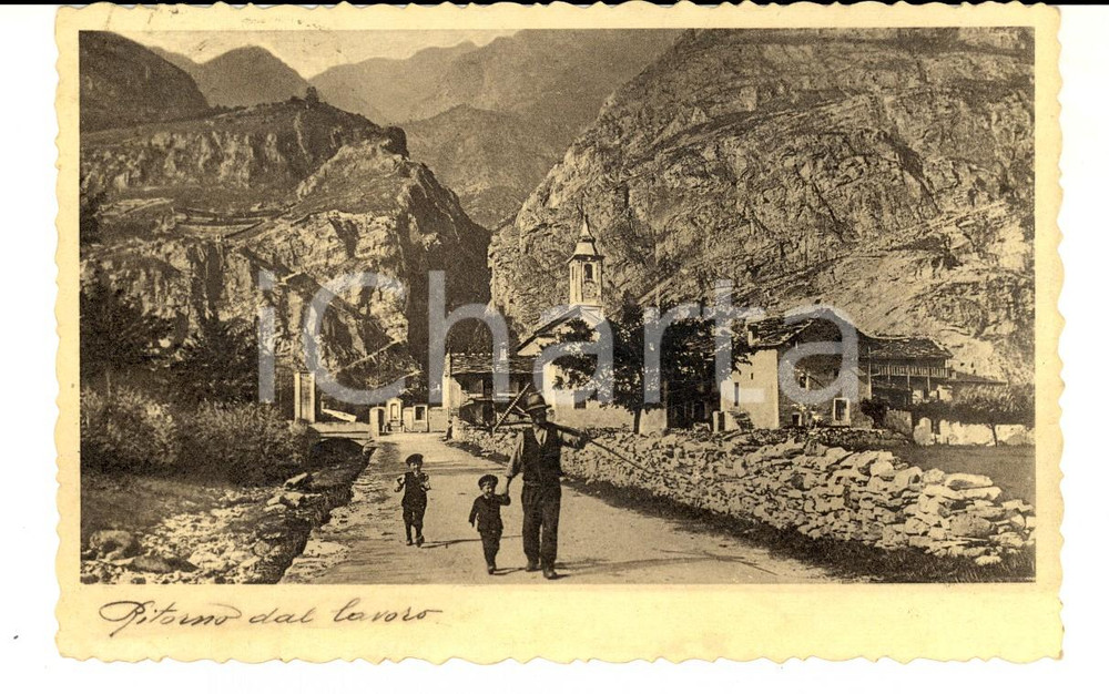 Cartolina originale da collezione 1941 COSTUMI Contadino con i figli al ritorno dal lavoro Cartolina postale FP 1