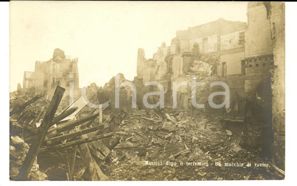 Cartolina originale da collezione 1910 ca MESSINA TERREMOTO Un mucchio di rovine Cartolina postale FP NV 1