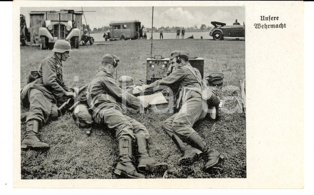 Cartolina originale da collezione 1940 ca WW2 Die WEHRMACHT  Trasmissione di notizie via radio Postcard FP NV 1