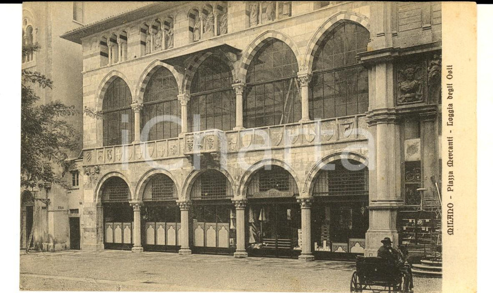 Cartolina originale da collezione 1915 ca MILANO Piazza MERCANTI  Loggia degli OSII  Cartolina ANIMATA FP VG 1