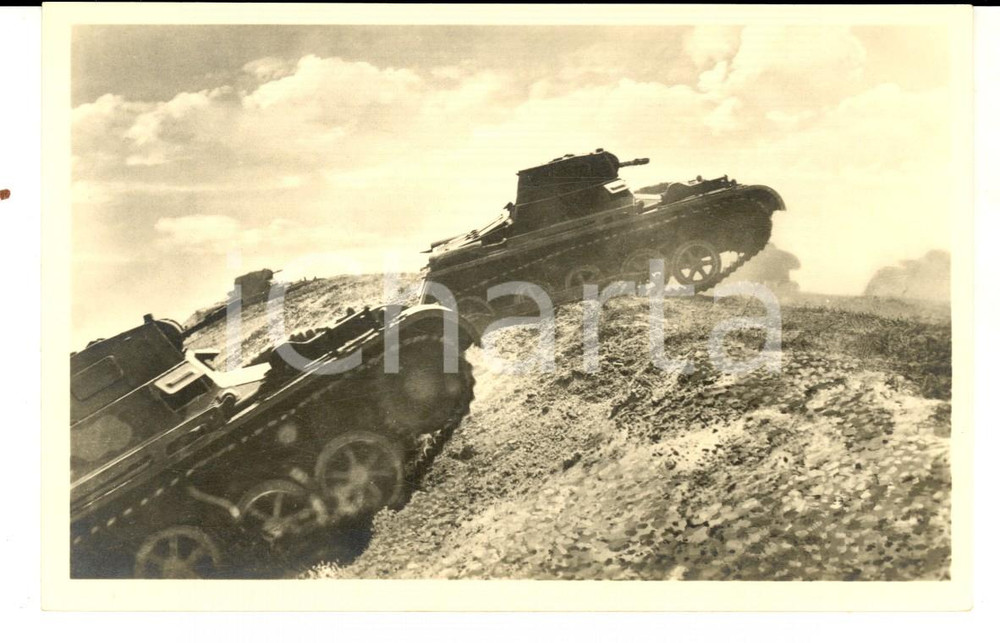 Cartolina originale da collezione 1940 ca WW2 Die WEHRMACHT  Carri armati in movimento Postcard FP NV 1