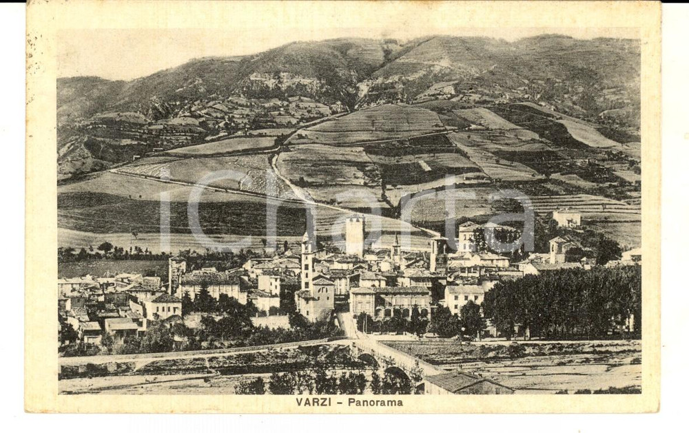 Cartolina originale da collezione 1933 VARZI PV Veduta panoramica del paese Cartolina postale FP VG 1