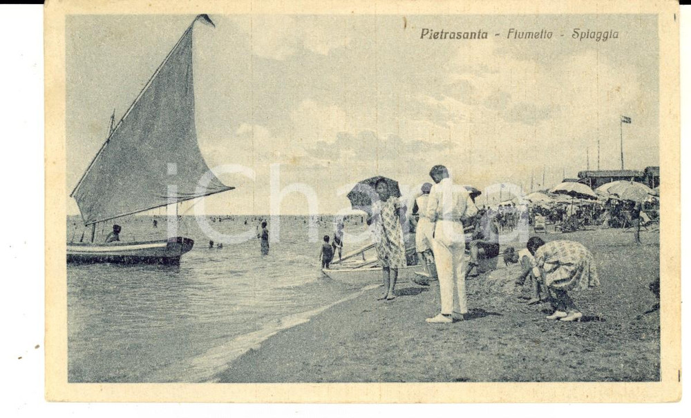 Cartolina originale da collezione 1930 PIETRASANTA LU Spiaggia di FIUMETTO Cartolina ANIMATA bagnanti FP VG 1