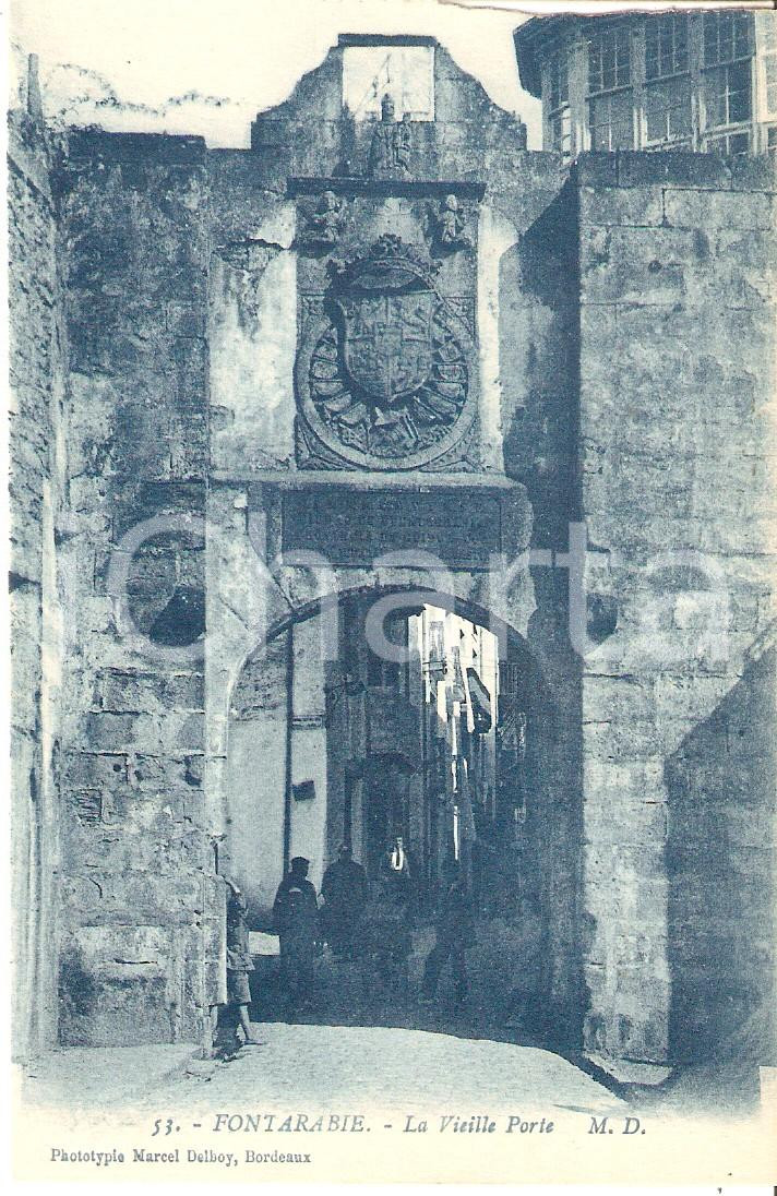 Cartolina originale da collezione 1920 ca FUENTERABBIA ESPANA Ragazzini alla Porta Vecchia Cartolina FP NV 1
