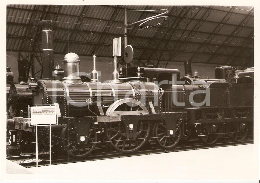 Fotografia d epoca originale 1970 ca MILANO  MUSEO DELLA SCIENZA Locomotiva BAYARD Fotografia 14x10 cm 1