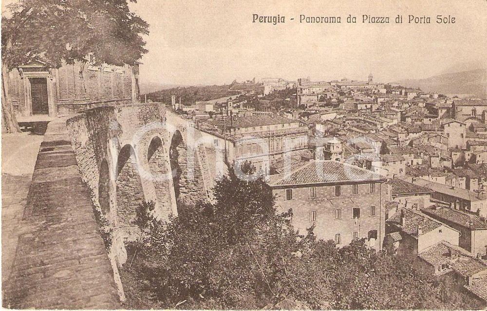 Cartolina originale da collezione 1916 PERUGIA Panorama da Piazza di PORTA SOLE Cartolina FP VG 1