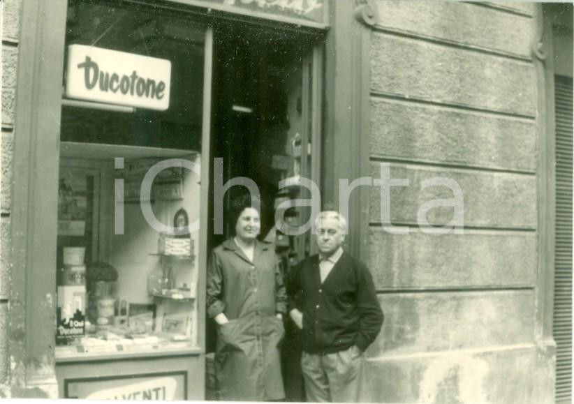 Fotografia d epoca originale 1963 MILANO Ducotone in vendita al Colorificio Fotografia ANIMATA cm 10 x 7 1