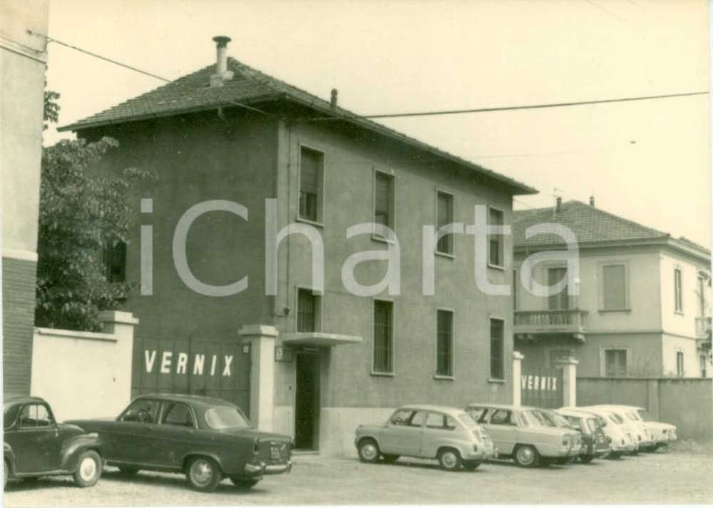 Fotografia d epoca originale 1963 MILANO Stabilimento del colorifico VERNIX Fotografia cm 10 x 7 1
