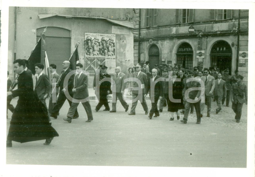 1950 ca TERNI Autorità cittadine processione per Caduti Piazza Giulio BRICCIALDI