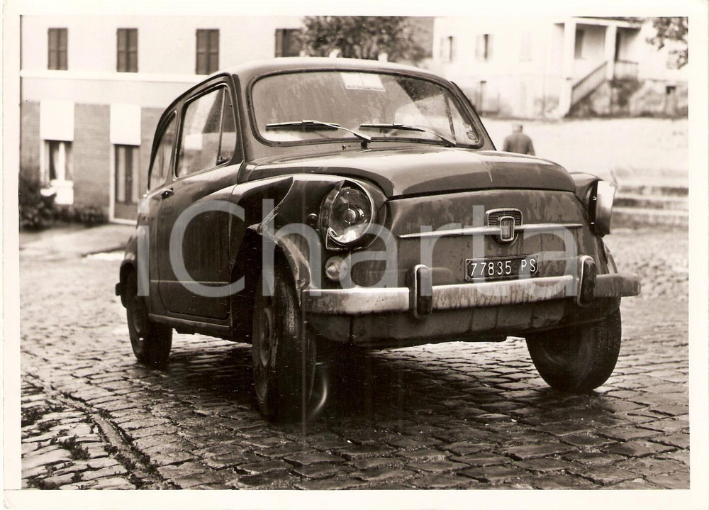 Fotografia d epoca originale 1975 ca AREA PESARESE  FIAT 600 ammaccata Foto 1
