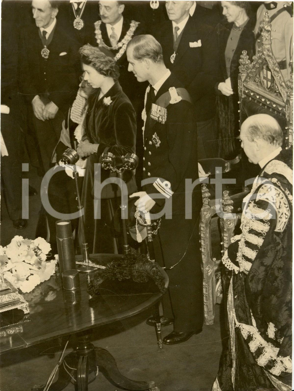 Fotografia d epoca originale 1951 LONDON Princess Elizabeth and the Duke are welcomed home from Canadian tour 1