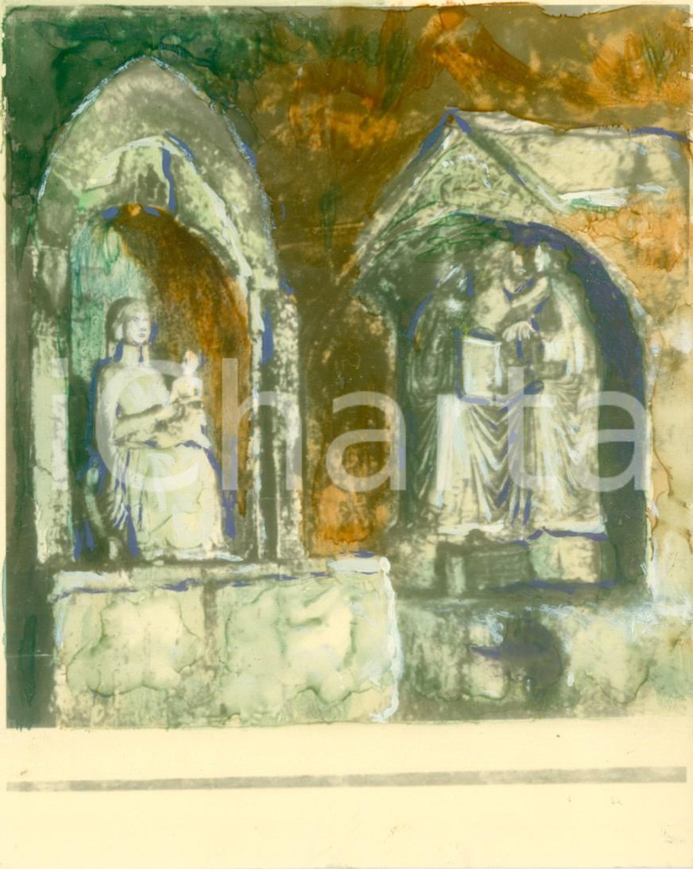 Fotografia d epoca originale 1950 ca MONTE SANT ANGELO FG Statue al pozzetto Fotografia COLORATA A MANO 1