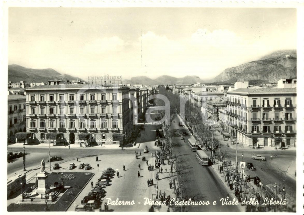 Cartolina originale da collezione 1955 PALERMO Insegna Liquore STREGA in Piazza CASTELNUOVO e Via LIBERTÃ€  FG VG 1