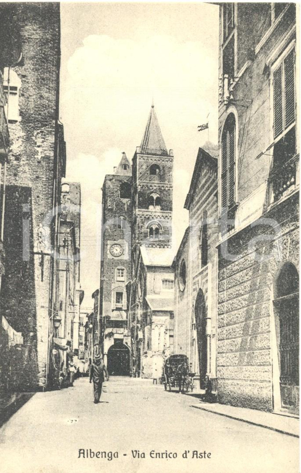 Cartolina originale da collezione 1920 ca ALBENGA SV Via ENRICO D ASTE Cattedrale SAN MICHELE ARCANGELO FP NV 1