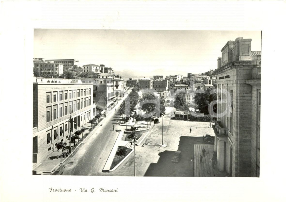 Cartolina originale da collezione 1954 FROSINONE Veduta di via GUGLIELMO MARCONI Cartolina postale FG VG 1