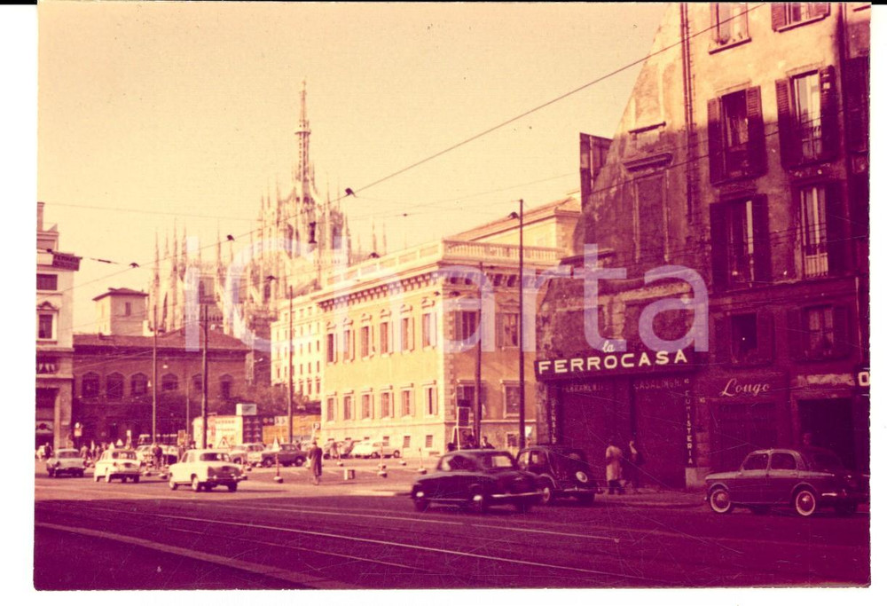Fotografia d epoca originale 1960 ca MILANO Veduta di largo BERSAGLIERI con il Duomo Foto ARTISTICA 10 x 14 1