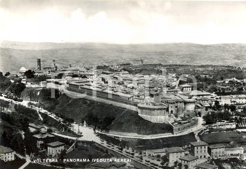 Cartolina originale da collezione 1955 VOLTERRA PI Veduta aerea della cittÃ  Cartolina postale FG VG 1