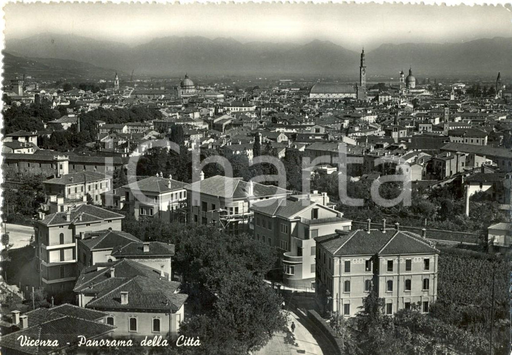Cartolina originale da collezione 1955 VICENZA Panorama della CittÃ  con la BASILICA PALLADIANA Cartolina FG VG 1
