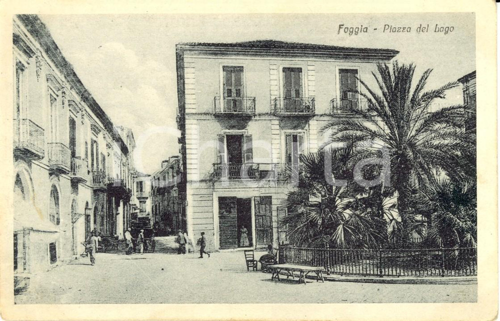 Cartolina originale da collezione 1919 FOGGIA Veduta di piazza del LAGO con passanti Cartolina postale FP NV 1