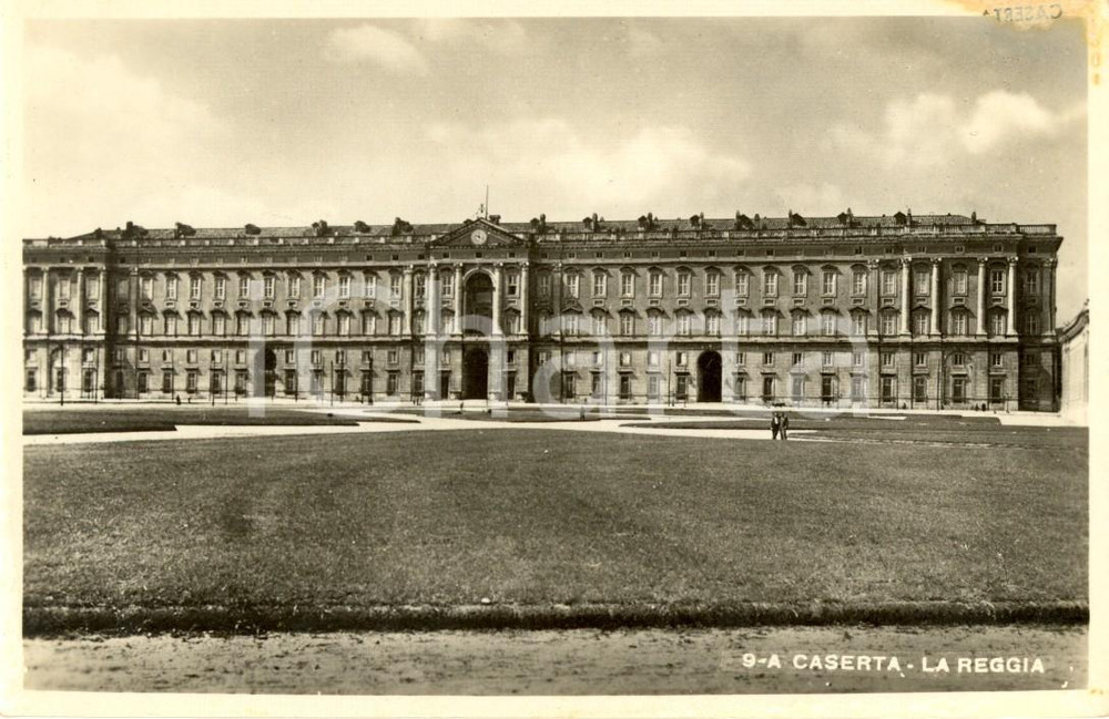 Cartolina originale da collezione 1941 CASERTA Veduta della facciata della REGGIA Cartolina postale ANIMATA FP NV 1
