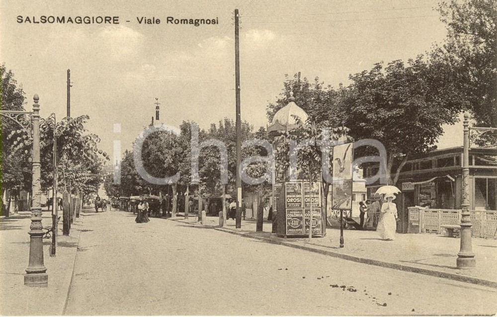 Cartolina originale da collezione 1920 ca SALSOMAGGIORE PR Passanti in viale ROMAGNOSI liquori OROSI FP NV 1