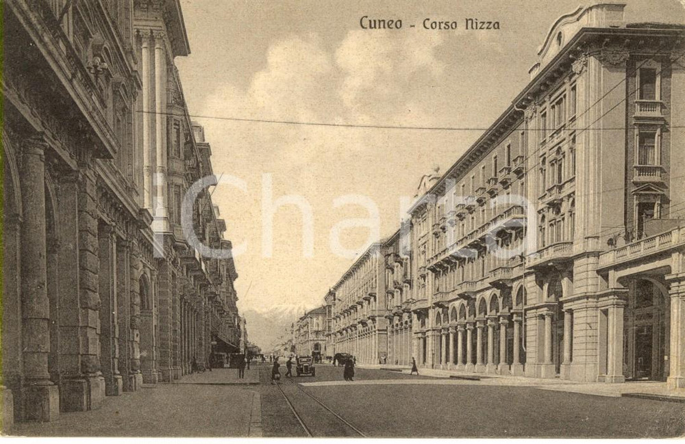 Cartolina originale da collezione 1917 CUNEO Passanti e auto in corso NIZZA Cartolina postale ANIMATA FP VG 1